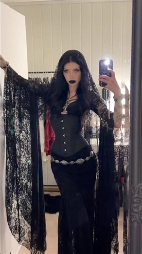 Goth bride🖤👰🏻‍♀️