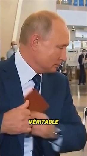 Poutine : Le Boss Final du Bureau de Vote ? 🇷🇺🔥 #Shorts #poutine #politique