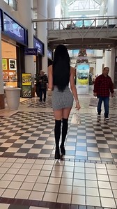 Time for a swim #poolday #swimmingpool #swimsuit #bikinimodel #bikinibabe #poolparty #pool | Corrie Yee