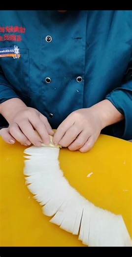 How to Chop Oranges So Smooth and Satisfying – You’ll Love Watching This! � #FruitArt #SatisfyingCuts #FoodieVibes | Kimberly Lunsford