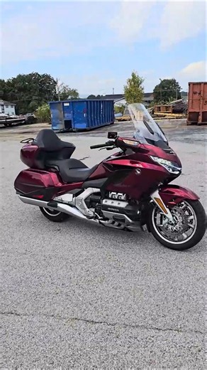 Used 2018 Honda Gold Wing Tour DCT For Sale! Pre-Owned Motorcycle CLEARANCE! #goldwing #bikelife