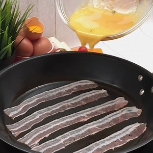 43M views · 211K reactions | Breakfast Burrito Wraps! Wakey, wakey, eggs and bakey :) | Chefclub Network | Facebook