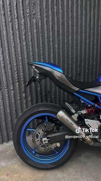 Kawasaki Z900 fitted with Project79 QPM58 Full System #project79 #muffler #exhaustsystem #exhaust