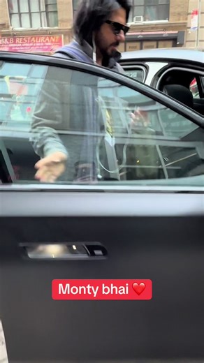 Monty bhai entry with yousif America usa New York #yousifishere @Yousif_is_here @BOSS NAVEED