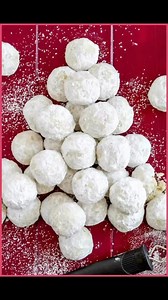 A basic and simple recipe for the most delicious snowball cookies… https://pamsdailydish.com/snow-balls/ | Pam's Daily Dish