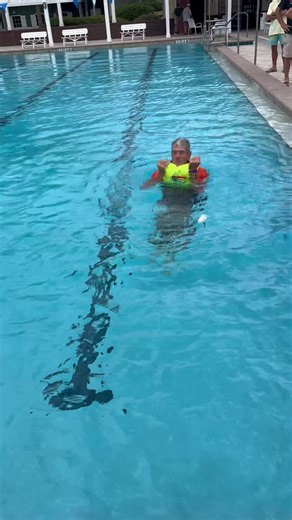 16K views · 55 reactions | An improperly worn Fanny pack style PFD can be dangerous, especially if it has the horseshoe style inflatable vest inside (not shown) | This Boat Rocks, The Villages, FL | Facebook