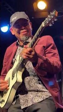 GEREY Johnson - "LITTLE WING" guitar Solo, Chicago.
