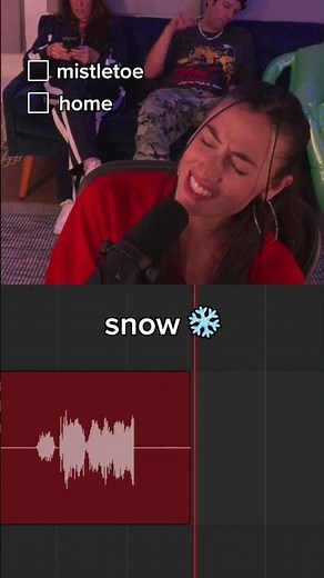 Making a CHRISTMAS SONG with my MOM ❄️☃️