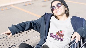 My new website makes you happy! But I am not sure what I put in my last cupcakes!!! hahaha www.patriciacreativecakes.com | Patricia Creative Cakes