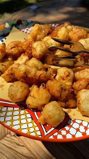 9.5K views · 1.2K reactions | Un classico pranzo calabrese  e vi comu ti sciali cu CALABRIA FOOD  ⭕Official tag #calabriafood #eatcalabrisi #drinkcalabrisi ⭕ ✔Iscriviti al canale #youtube e seguici su #tiktok Calabria Food Official ✔  Le nostre ricette su www.calabriafoodofficial.it  #calabria #pranzo #parmigiana #calabrese #cibo #ricetta #pane #salame #cucina #homemade | Calabria Food | Facebook