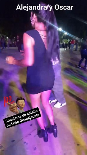 EL BAILE QUE SE BAILA AL DERECHO Y AL REVES SOLO EN LEÓN GUANAJUATO. | Sonideros de antaño de León Guanajuato México