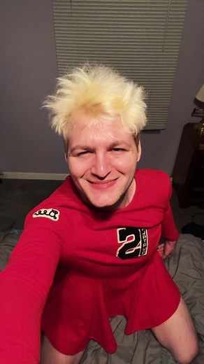 Dominic Schmidt (@dominicschmidty)’s videos with Gym Class - Lil Peep