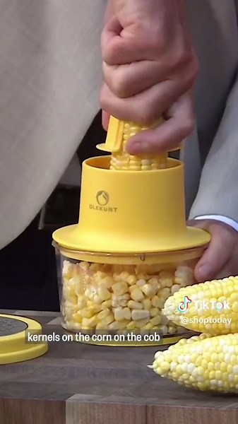 Say goodbye to messy corn on the cob! This tool makes it easy to pull the kernels off in one swift move, perfect for barbecues or whipping up summer salads. Link in bio to shop! #shoptoday #todayshow #thetodayshow #productrecommendations #cornstripper #corn #kitchenhacks #hack #summer #summervibes