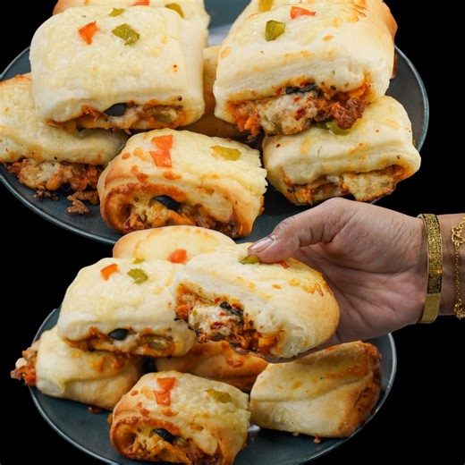 Once You Try These Chicken Cheese Puffs, You Won’t Stop! | Chicken Cheese Puffs Recipe #ChickenCheesePuffs #EveningSnacks #PuffPastryRecipe #CheesySnacks | N'Oven Foods