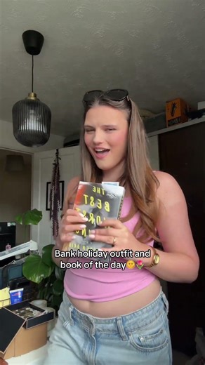 Happy bank holiday weekend everyone hope you all get lots of reading done haha #booktok