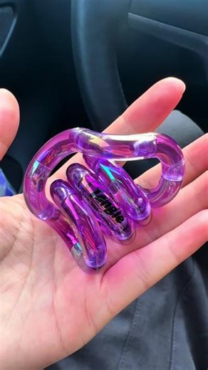 Tangle初体验😘 真是一代人有一代人的核桃 万物皆可盘 刚上手感觉宝石系列阻很小，有点快要🐭了呢🙄 #粉丝一千万 #tangle扭扭乐 #解压 #分享 #种草