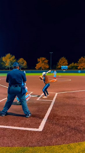 vs Texas Blaze United 12u in the TFL JR Championships semifinal🔥🦾🦾 #mizunoathlete #120orquit #forpopo #slapper #slapping #softball #softballgirls #reels #reelitfeelit #explore #explorereels #viral #bluebloods #money | Dom N Vee Eskridge