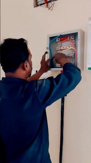 Mastering Busbar Connections: Precision Cable Preparation #electrician #industrialelectrician