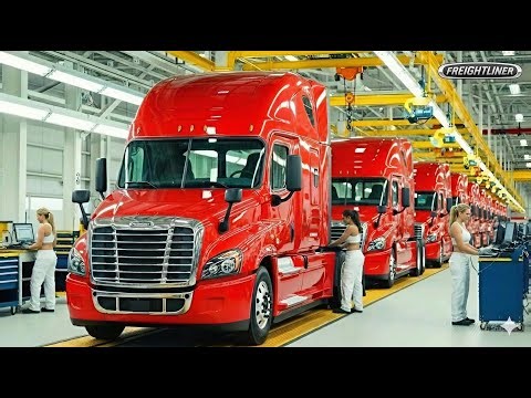 Inside a Modern Truck Recycling Factory: From Old Trucks to Freightliner Semi-Trucks (Full Process)