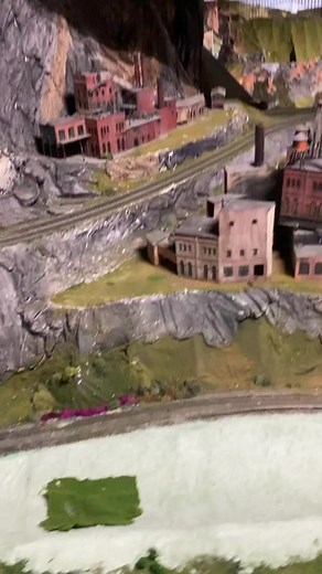 #Northlandz #modeltrains #MiniatureWonderland #familyfun #bridge #miniatures #NewJersey #newyork #usa #northlandnz #followus | Northlandz Miniature Wonderland & Train Museum