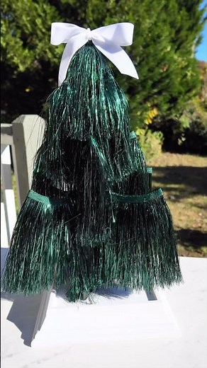 Bougie Tinsel Christmas Tree DIY!