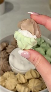 Keto mini meringue sampler 😍 #easydessert #easyrecipe #viralrecipe #shorts #foodhacks