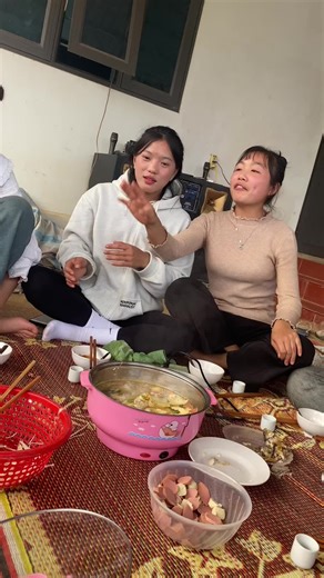 Chị áo nâu múa dẻo quá😍😍#xuhuongtiktok #xuhuongtiktok #xh #xuhuongtiktok