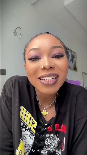 Watch Guchi Do Her Makeup 💄💜