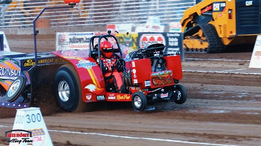 Red Fox making that hemi SCREAM in Tomah, Wisconsin 2023!! #minirod #ntpa #tractorpulling | Mini Rod Pullers