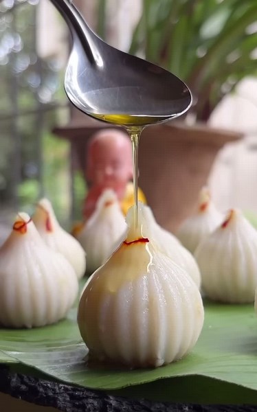 First day of Ukadiche Modak #Ganpati #ganeshchaturthi #modak #bappamoriya #2024 #mumbai #unitedkingdom