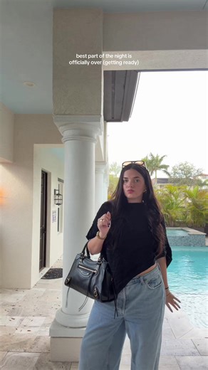 natalie gillis (@natgilliss)’s video of Bride Getting Ready