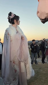 2.6M views · 138K reactions | 我的头可不是面团捏的～ #二次元 #共赴拈花湾十周年庆典 #在无锡闯进了浪漫禅意小镇 | Setup Cosplayer | Facebook