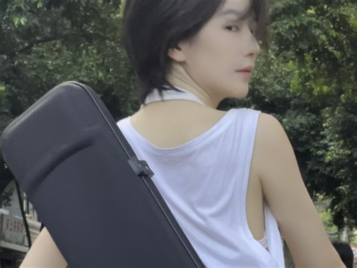 大家总在夏天的时候怀念冬天，在冬天又怀念那个夏天