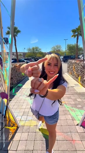 39 reactions | Every time you celebrate a Pinky Move, your brain...