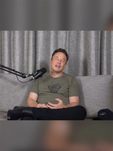Elon Musk: Why I Bought a $45k House Near Work Boxabl builds homes in a factory. Boxabl makes foldable homes. They have a 20x20 foot home called the Casita that ships flat and unfolds on-site. Cool product, cool factory, cool transformation. @boxabl Boxabl CEO: Paolo Tiramani Boxabl Website: www.boxabl.com #boxabl
