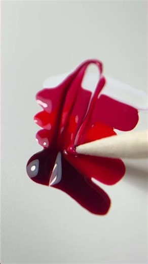 Πασχαλινό κόκκινο με marble effect ❤️Bold, elegant & totally in the mood! 💅