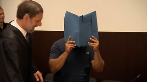 Spendenbetrug: Internet-Prediger vor Gericht