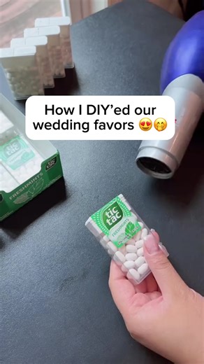 Perfect idea for your engage-mint party or for your #wedding favors! #MintToBe 🤭💖 This is a simple, easy, and quick DIY to give out to your guests on your #weddingday 💍 #weddingplanner #weddinghacks #weddingvibes #diybride #weddingtips #budgetbride #wedding2025 #weddingdetails #weddinginspo #weddingonabudget