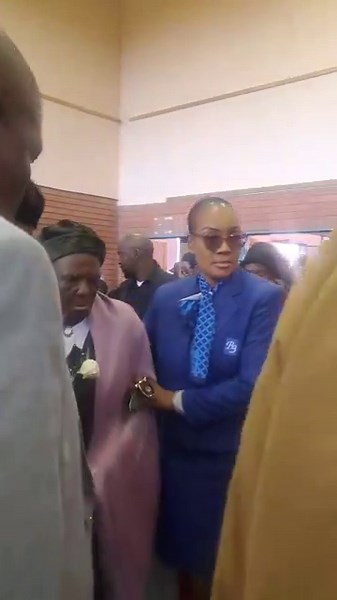 50K views · 177 reactions | FUNERAL SERVICE IN HONOUR OF THE LATE LINDA NOMBULELO MTHIMKHULU ‍♂️ The arrival of the Mthimkhulu family, friends, colleagues & neighbours at Umthombo Wolwazi Hall in Dobsonville. #RipLindaMthimkhulu ‍♂️ | Johannesburg Metropolitan Police Department - JMPD | Facebook