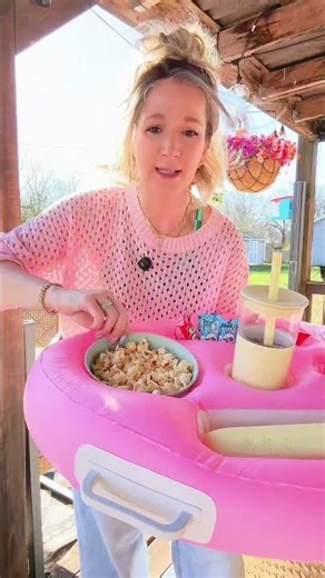 This floating pool tray might be the most useful pool accessory I’ve found