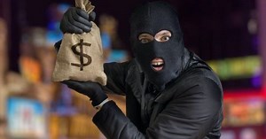 Ten of the Smallest (and Most Bizarre) Bank Robberies