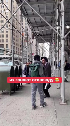 Alex (@alexmr827)’s videos with Originalton - Alex