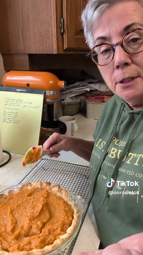#pie #sweetpotato #sweetpotatopie #piecrust @King Arthur Baking great mitts! @Redpath Sugar #thanksgiving