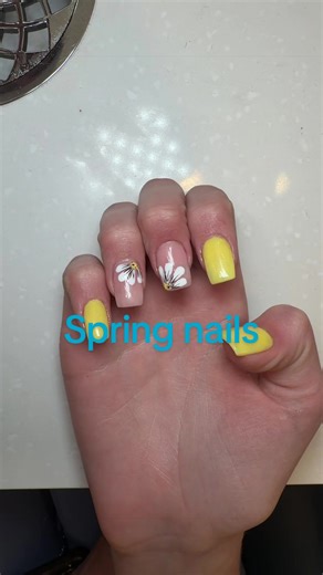 Brighten Up Your Spring with Stunning Nail Designs