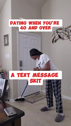 8.1M views · 283K reactions | Dating when you're 40 and over. A text message skit.  . #foryouシ #40plus #genx #40andoverclub #40andover #40plusclub #reels #dating #datinglife #datingafter40 #genxlife #lifeinyour40s #forwomen #formen #relatable | Apinspires78 | Facebook