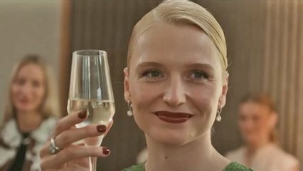 The Asset - saison 1 Bande-annonce VO STEN