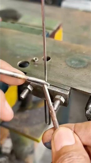 Making Keychain Idea.✨ #steelwire #keychain #DIY #bending #handcraft ..