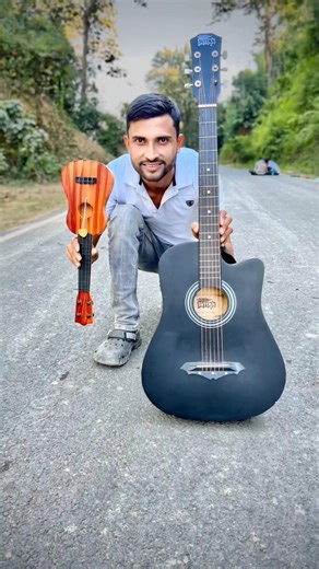 Small Guitar vs Big Size Guitar 🎸 Unboxing & Testing ✅