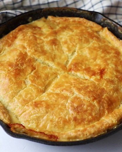 545K views · 342 reactions | this lightened up cheddar broccoli chicken pot pie will BLOW YA MIND! 不 it's made with loads of veggies, chicken, a lightened up cheese sauce, and super flaky homemade crust. YUM! RECIPE: https://www.ambitiouskitchen.com/cheddar-broccoli-chicken-pot-pie/ | Ambitious Kitchen | Facebook
