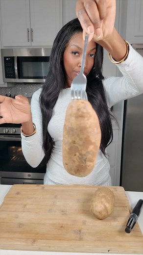 A Potato hack you must try #mashedpotatoes #bankedpotato | Island Vibe Cooking